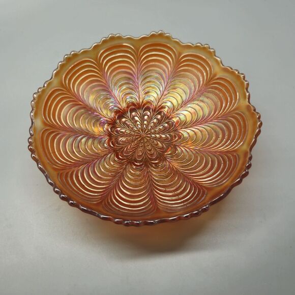 Vintage Fenton Marigold Carnival Iridescent Peacock Tail Scalloped 6.5” Bowl - Picture 3 of 6